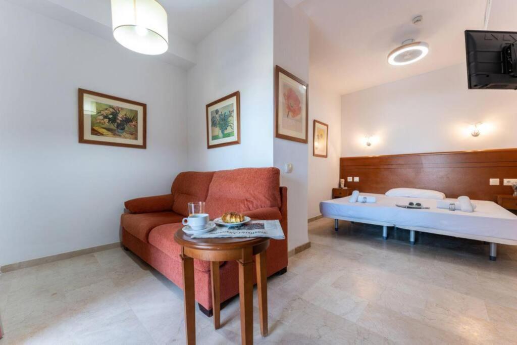 Ct 240 - Beachfront Apartment -Don Juan Manilva Exterior foto